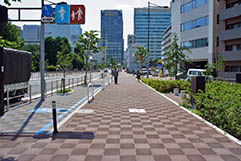 特別区道1164号線（東京都）　太平洋プレコン工業　アートスルー　使用製品：透水性平板
